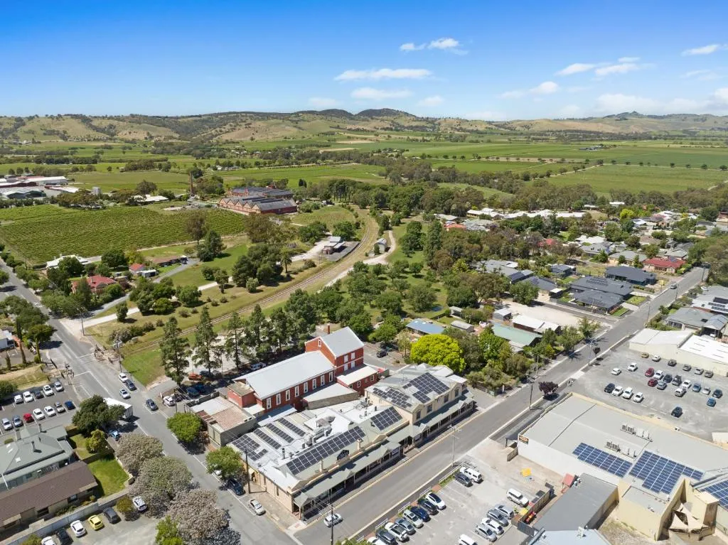 The Tanunda Club Guest Suites，位于塔南达的酒店