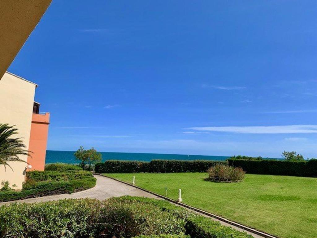 Charmant T2 climatisé avec piscine et parking à 20m de la mer, pour 5 pers - FR-1-607-100 - 2