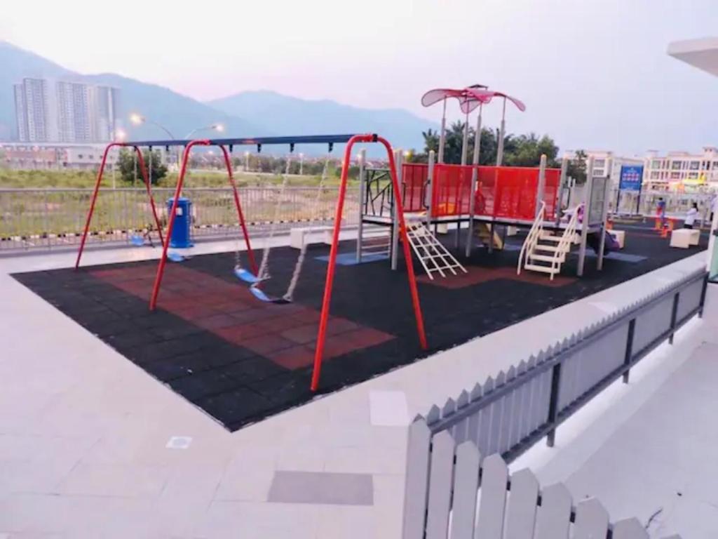 Luxurious Homestay 3BR with Pool Meru Ipoh 8 pax photo