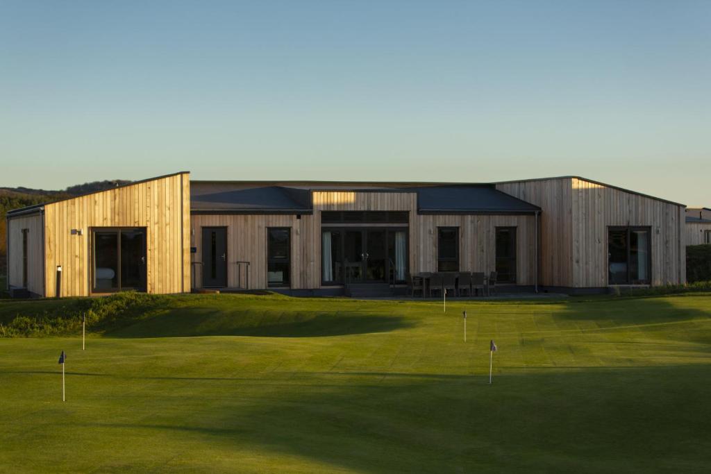 Dundonald Links photo