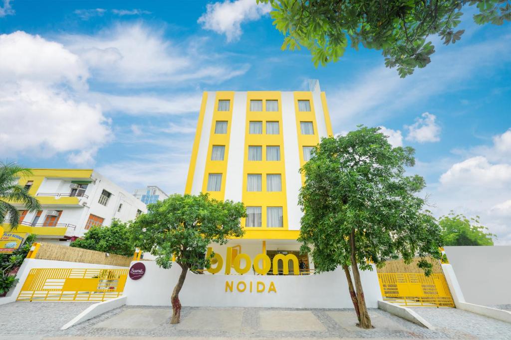 Bloom Hotel - Sector 62, Noida