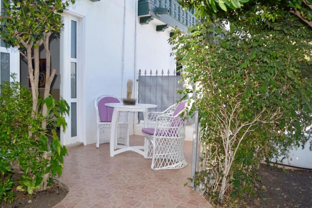PLAYA CHICA apt with terrace 100 m from the sea - 2