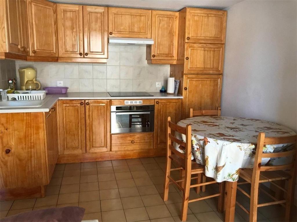 Pavillon T2 Mezzanine, 6 couchages, proche plage, terrasse, parking privé, TV, lave-linge - FR-1-81-92 - 5