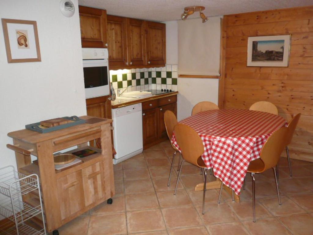 Duplex chaleureux 3 pièces, 6 pers, Méribel, animaux admis - FR-1-411-160 - 2