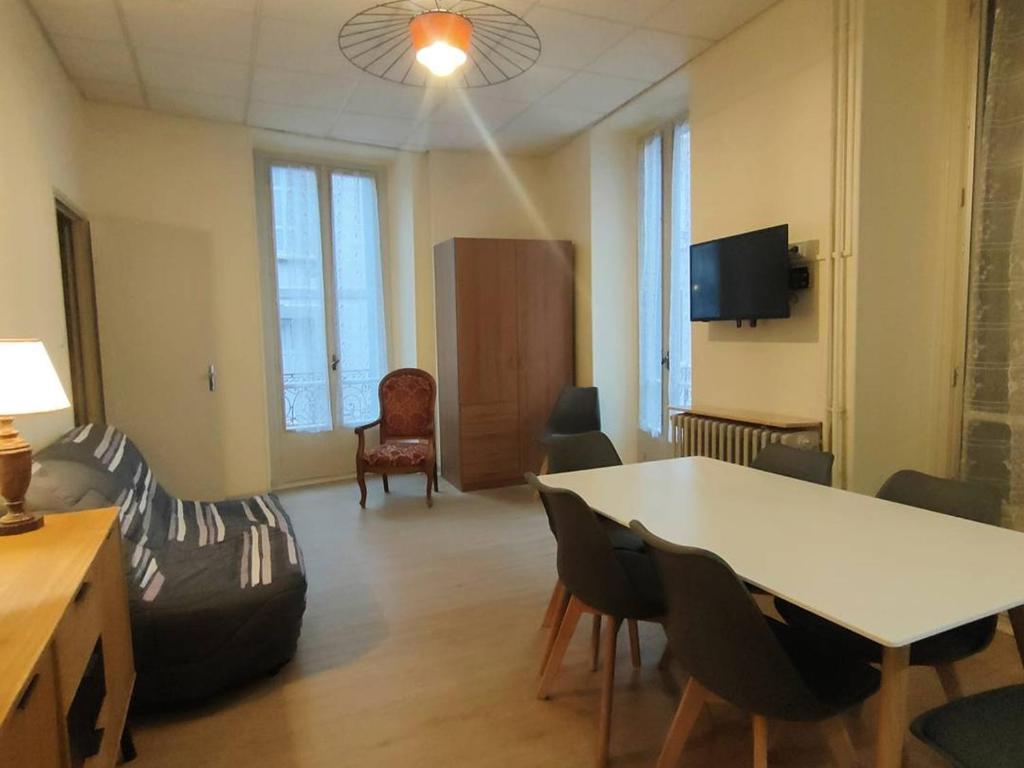 Appartement 2 pièces Centre Cauterets, 5 pers, balcon - FR-1-234-122 - 3