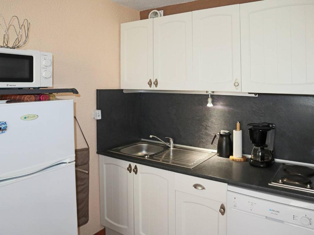 Studio cosy skis aux pieds, balcon sud-est, 400m centre station, parking, quartier calme - FR-1-322-97 - 4