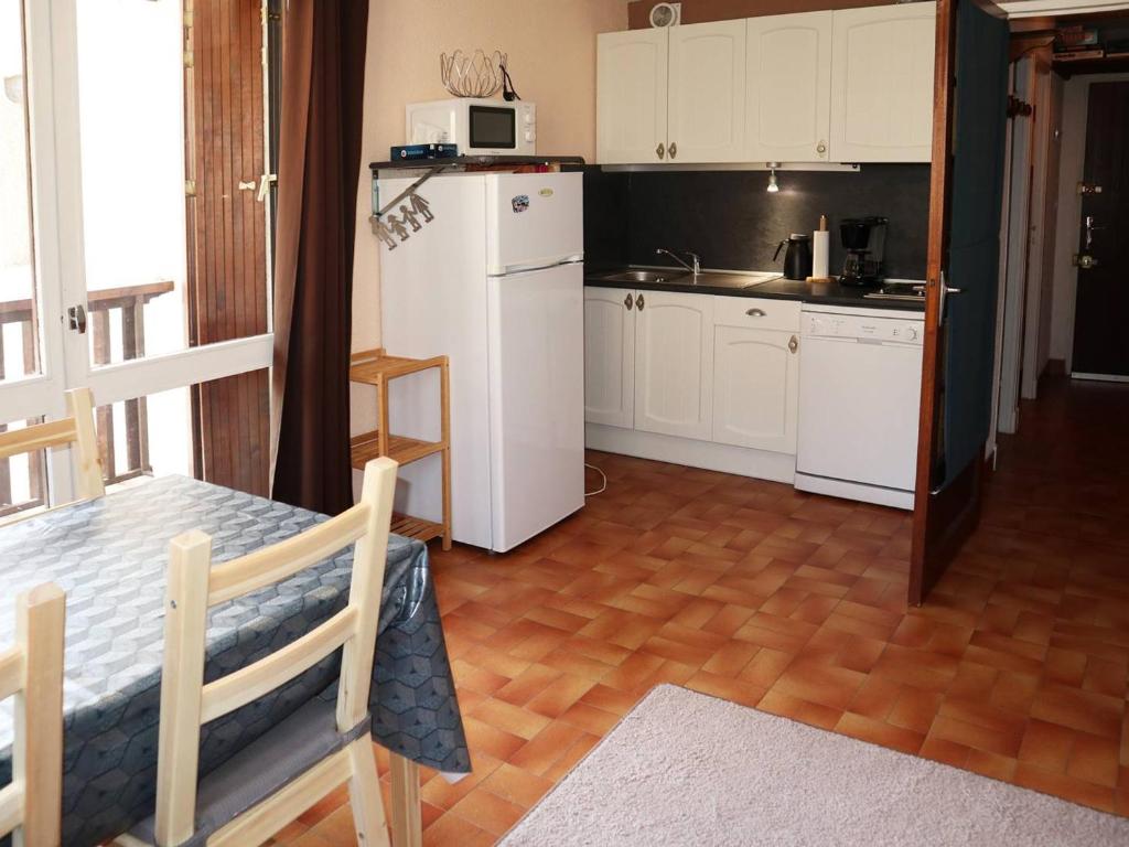 Studio cosy skis aux pieds, balcon sud-est, 400m centre station, parking, quartier calme - FR-1-322-97 - 5
