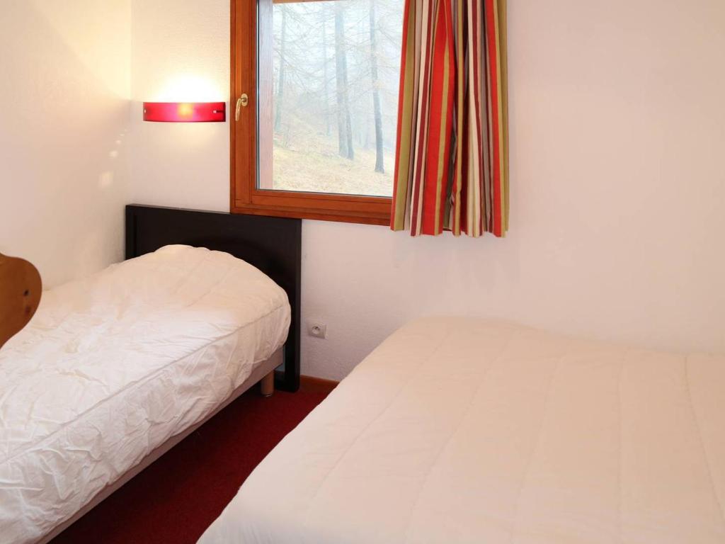 Chalet de Charme aux Orres - 10 Pers, Piscine, Sauna, Hammam, Cheminée, Skis aux Pieds - FR-1-322-65 - 4