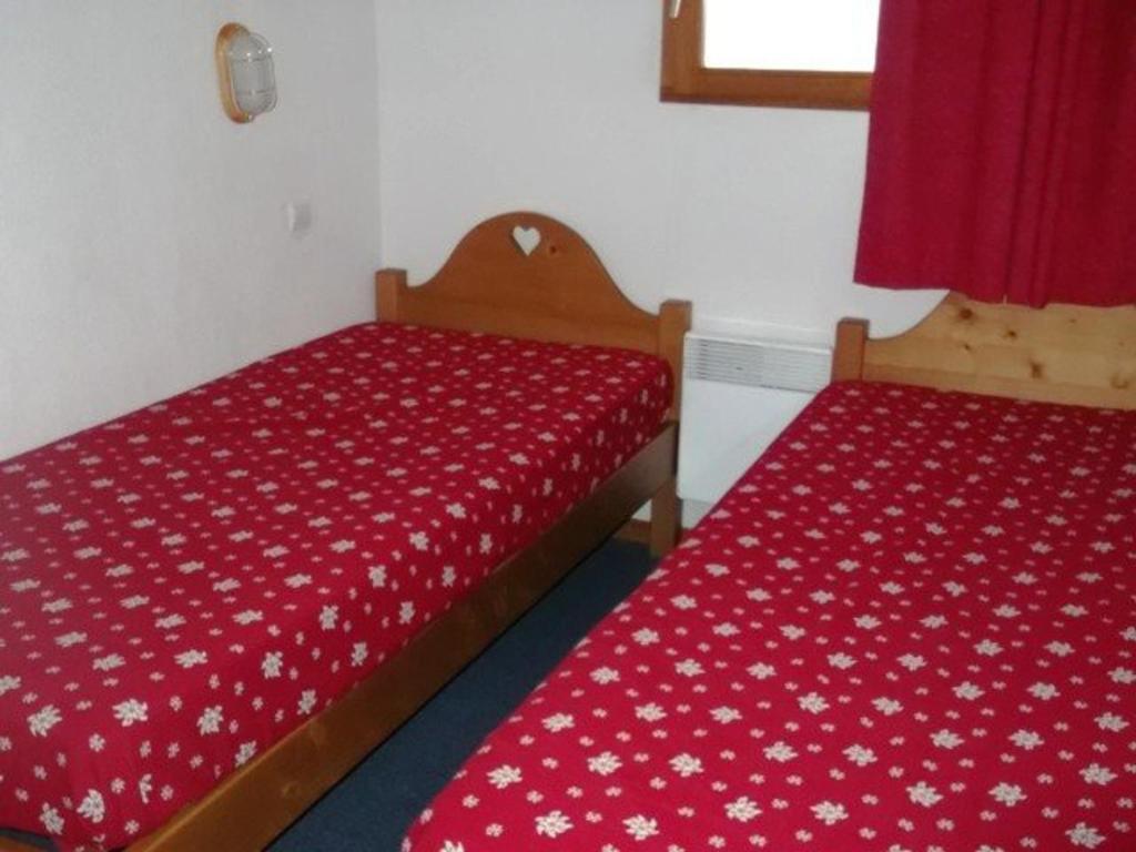 Appartement 3 pièces 6 pers, proche pistes, parking, casier à skis, cuisine équipée - FR-1-262-145 - 2