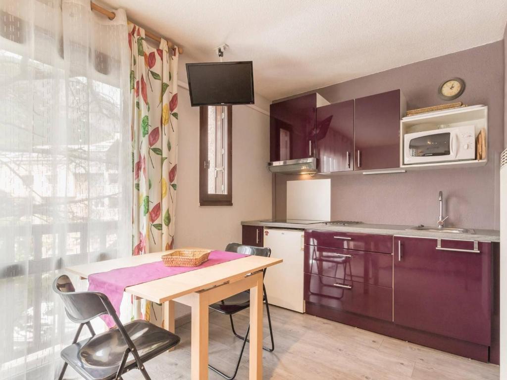 Studio cosy avec coin nuit, proche télécabine et centre, parking - FR-1-330C-21 - 4