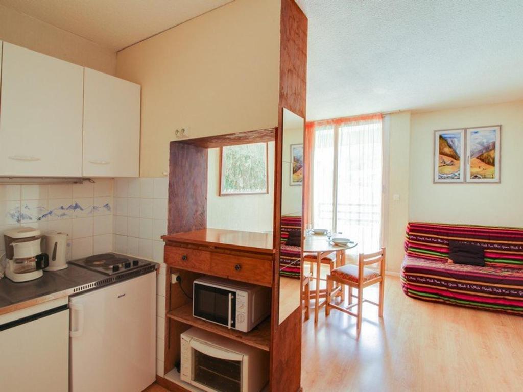 Studio 4 pers avec balcon, centre-ville, proche télécabine, idéal famille – Cauterets - FR-1-401-53 - 5