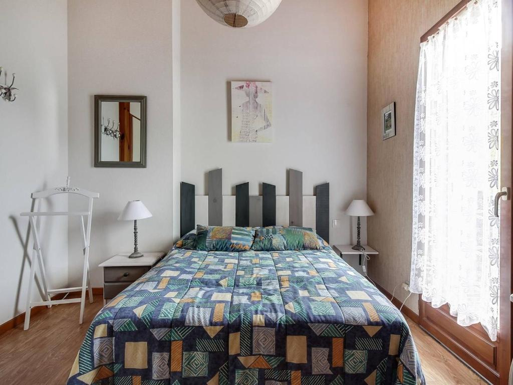 Chalet 2 chambres, 6 pers, terrasse, balcon, parking, wifi, près ski et commerces - FR-1-401-52 - 3