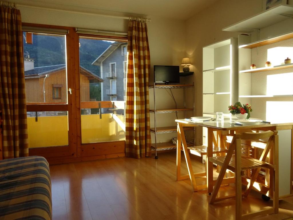 Studio 4 personnes Bourg Saint Maurice - Balcon, Animaux admis - FR-1-411-110 - 2