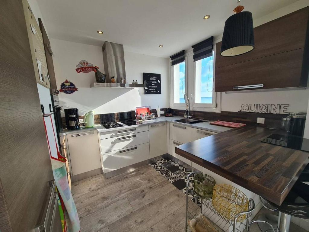 Appartement moderne 3 pièces, 6 couchages, parking, proche plage - FR-1-224C-648 - 2