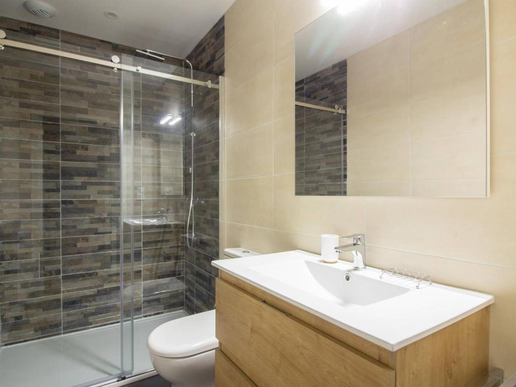 Duplex rénové 2 chambres avec wifi, cuisine équipée et local ski, en centre-ville de Cauterets - FR-1-401-179 - 4