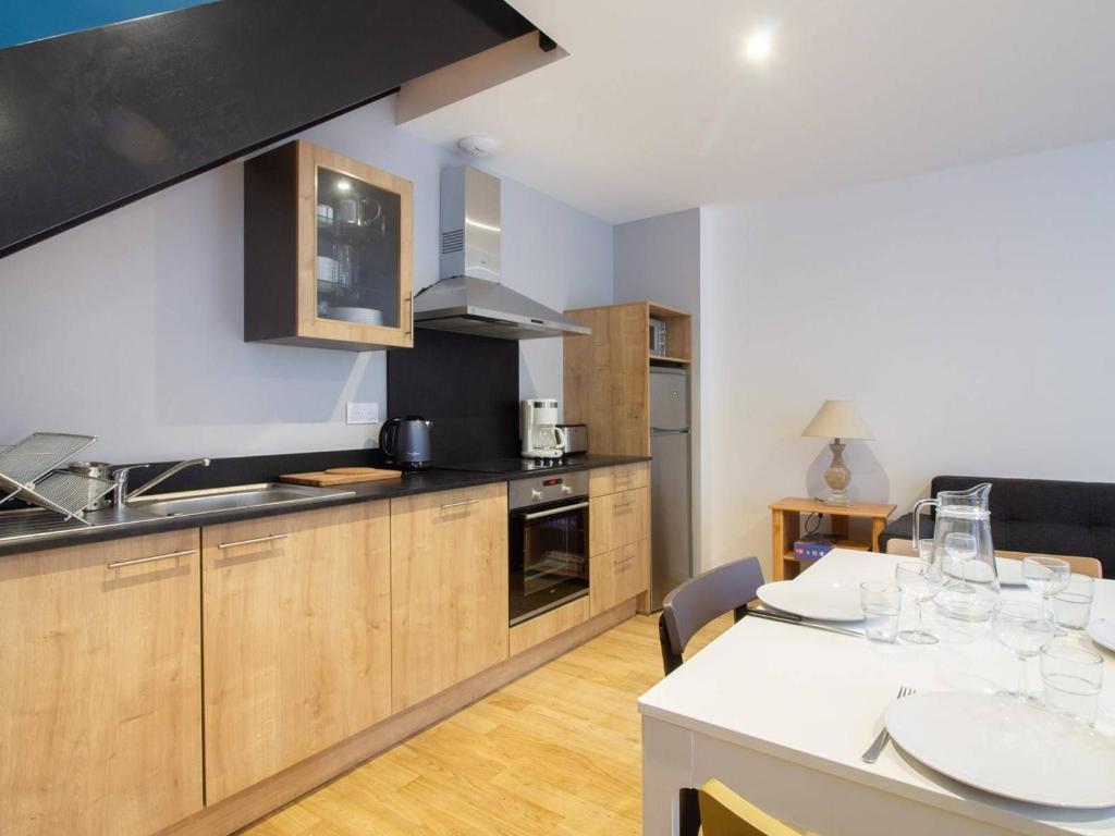 Duplex rénové 2 chambres avec wifi, cuisine équipée et local ski, en centre-ville de Cauterets - FR-1-401-179 - 5