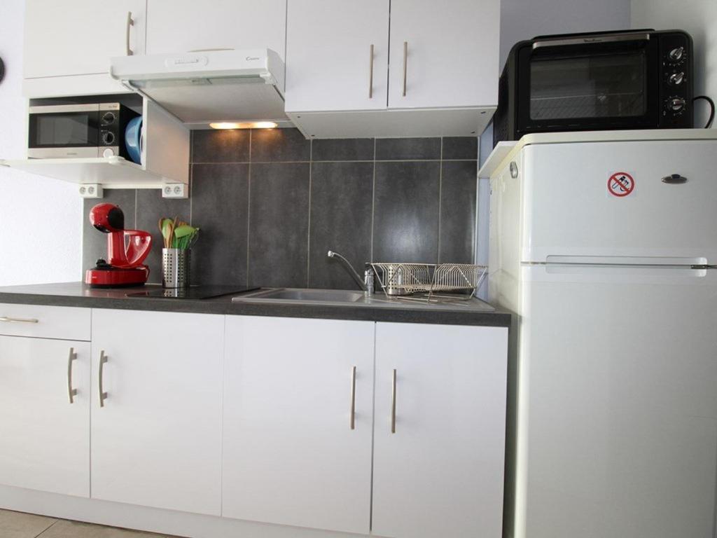 Appartement T1 lumineux avec climatisation et terrasse - FR-1-553-16 - 2