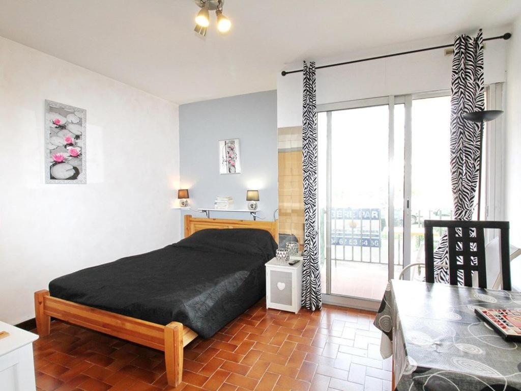 Studio rénové avec wifi, balcon et climatisation à Balaruc-les-Bains - FR-1-553-53 - 1