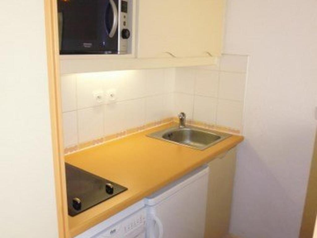 Studio cabine 4 pers, balcon sud, pied des pistes, Grand Tourmalet - Bagnères-de-Bigorre - 4