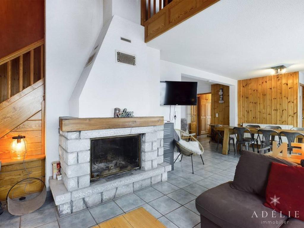 Superbe Duplex Savoyard pour 13 pers. avec Cheminée et Balcons, à 300m des Pistes - FR-1-398-616 - 5