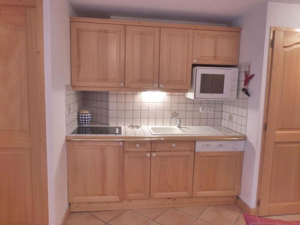 Appartement 2 pièces cabine pour 4 à Méribel avec parking couvert - FR-1-411-677 - 3
