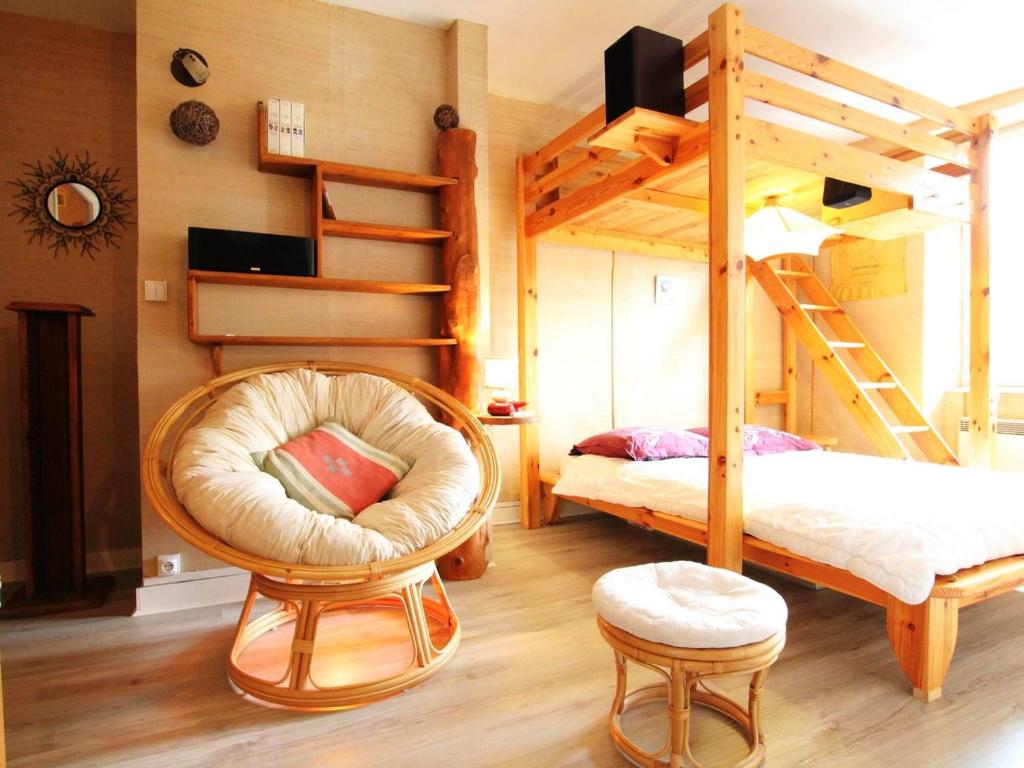 Grand studio 4 pers avec balcon au cœur de Briançon - FR-1-330C-3 - 2