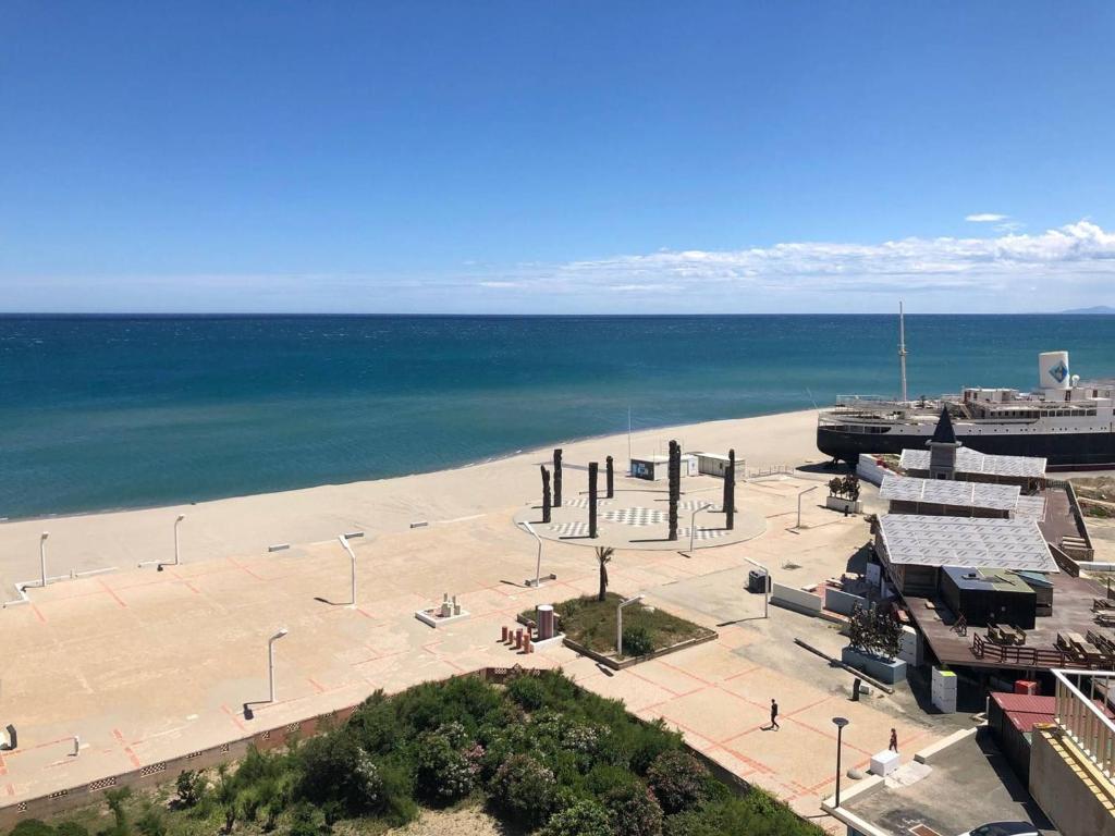 Appartement T3 climatisé avec 6 couchages, terrasse et parking à 300m des commerces - FR-1-81-490 - 1