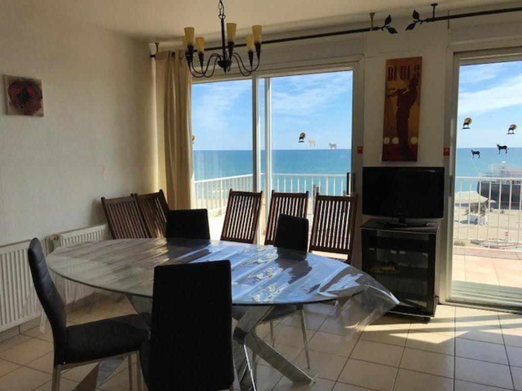 Duplex T3 6 pers, plage à 2 pas, parking privé - FR-1-81-497, Le Barcarès