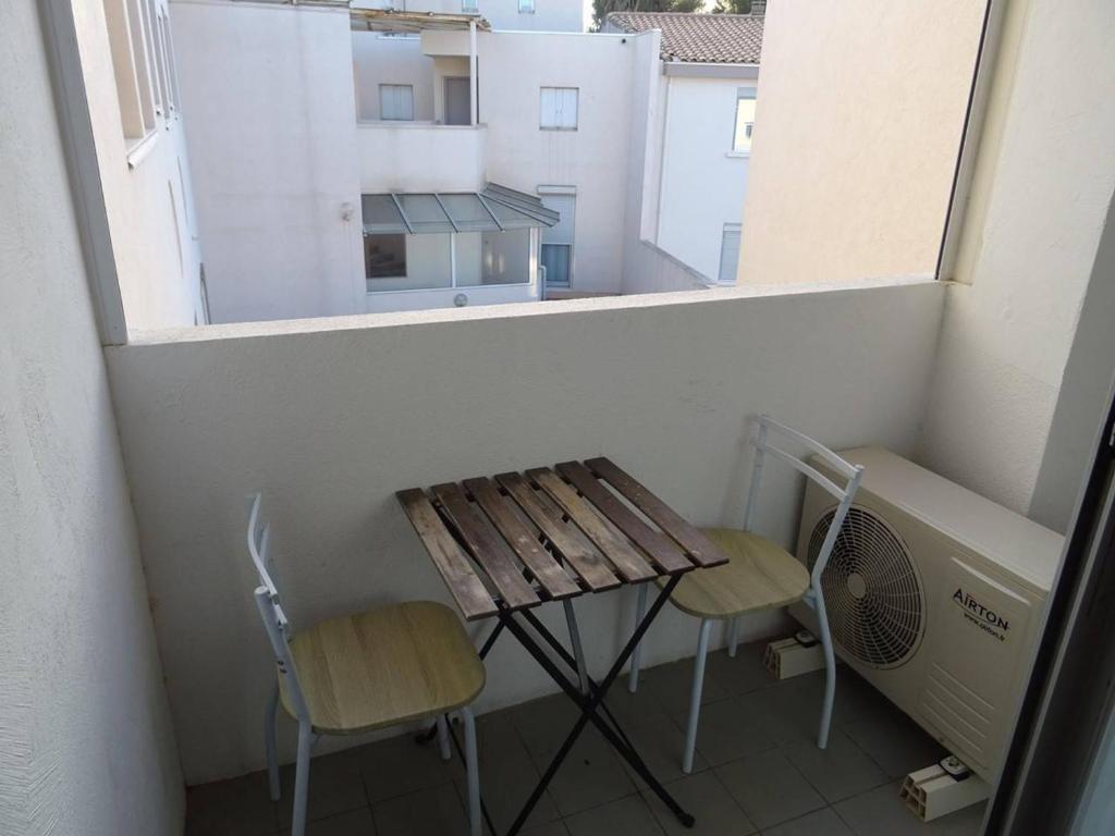 Beau T2 rénové avec balcons, climatisation et proche des Thermes - Balaruc-les-Bains - FR-1-553-115 - 2