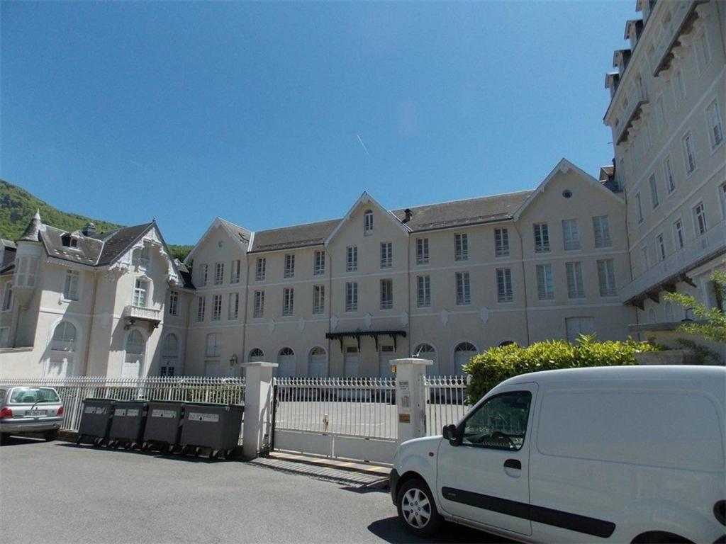 Appartement 4 pers. à Luchon - Balcons Sud, Parking et Proximité Thermes et Commerces - FR-1-313-151 - 2