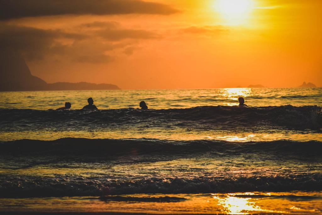 Longboard Paradise Suites photo