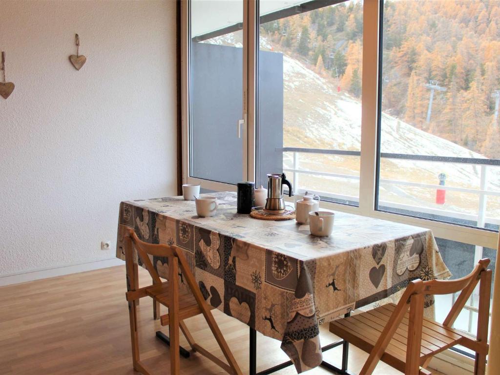 Studio cosy avec balcon, au pied des pistes et proche des commerces, Vars Les Claux - FR-1-330B-189 - 2