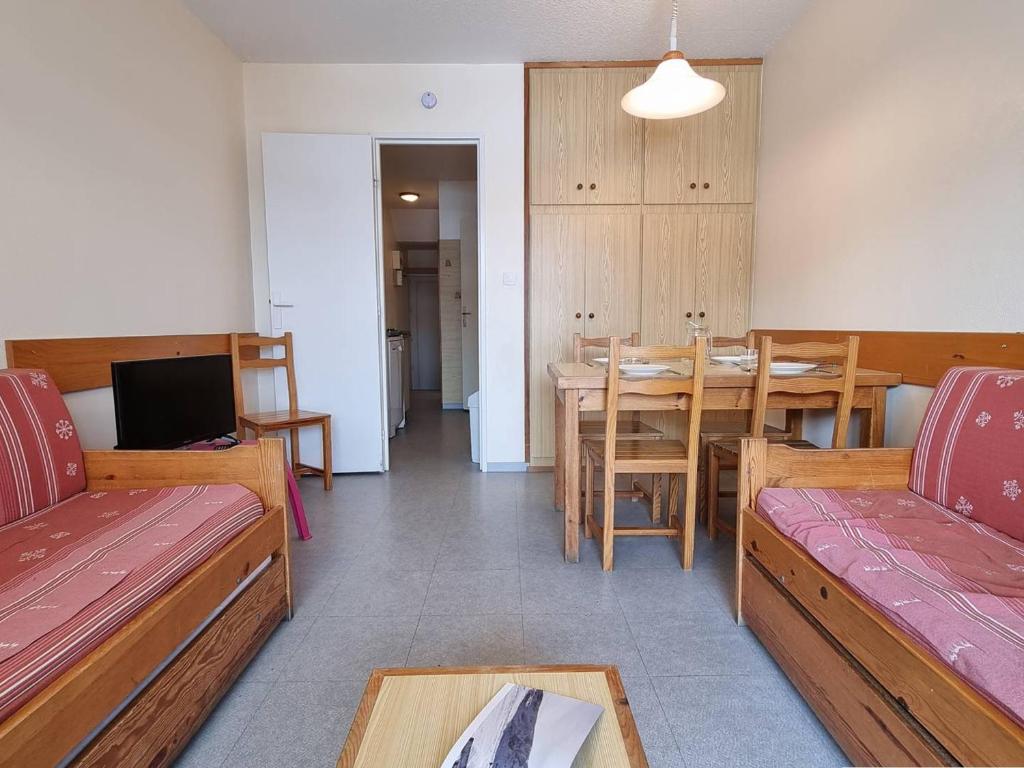 Appartement cosy proche des pistes avec parking et Wifi - FR-1-525-182 - 2