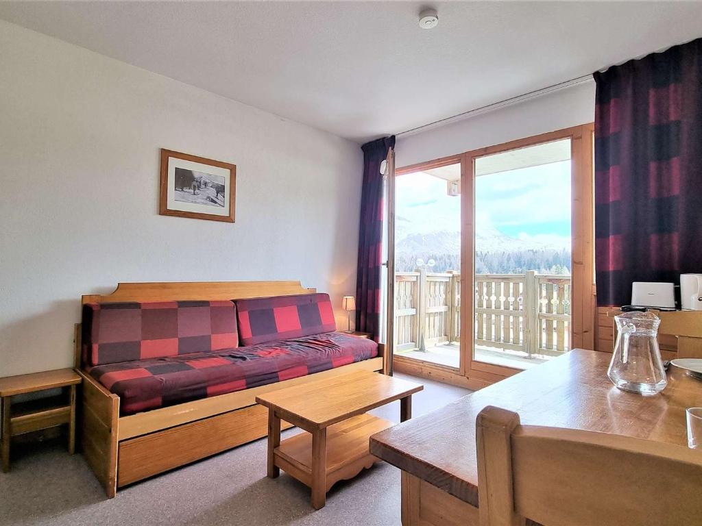 Studio cabine 2 pers, sud, balcon, à 100m télésiège, ski locker - FR-1-525-196 - 3