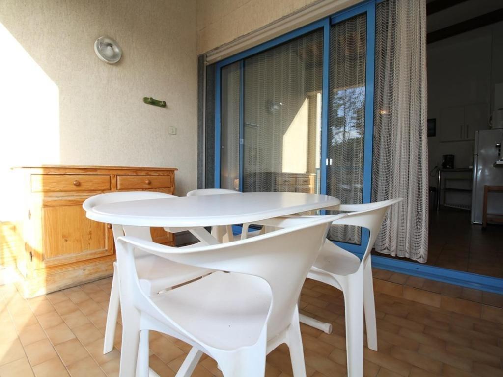 Grand Studio Climatisé avec Terrasse et Parkings, Proche des Thermes - FR-1-553-106 - 5