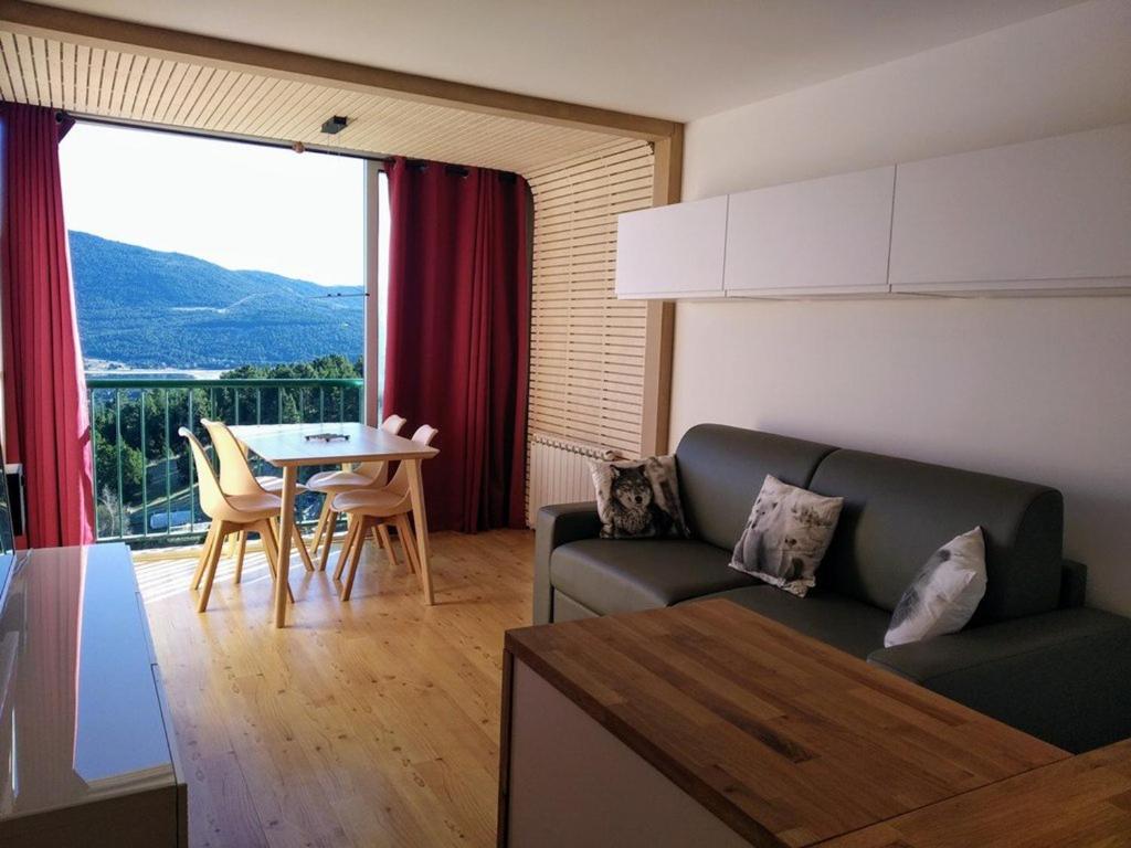 Appartement lumineux avec vue sur le lac, parfait pour se détendre - 1