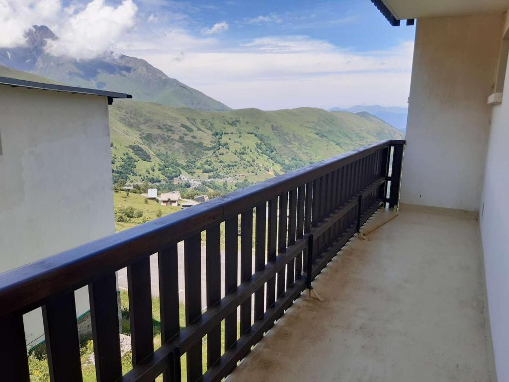 Studio spacieux pour 4 personnes à 1700m avec balcon, accès direct aux pistes et équipements complets. - FR-1-457-290 - 2