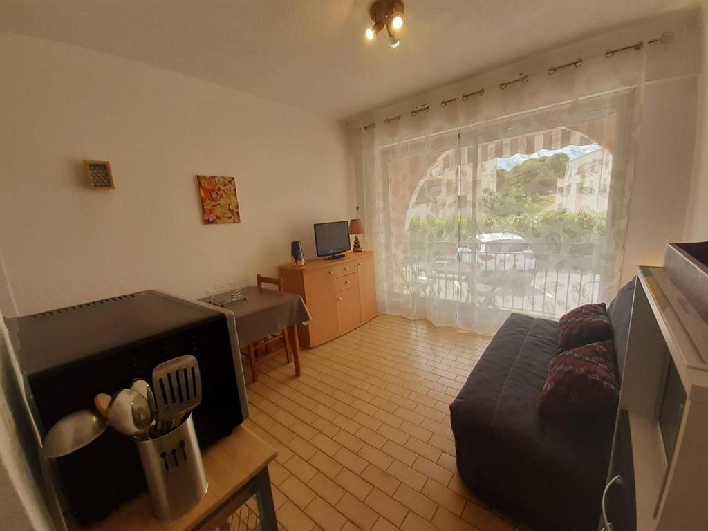 Studio avec Parking, Wi-Fi et Animaux Acceptés - Proche Étang de Thau et Thermes - FR-1-571-19 - 3