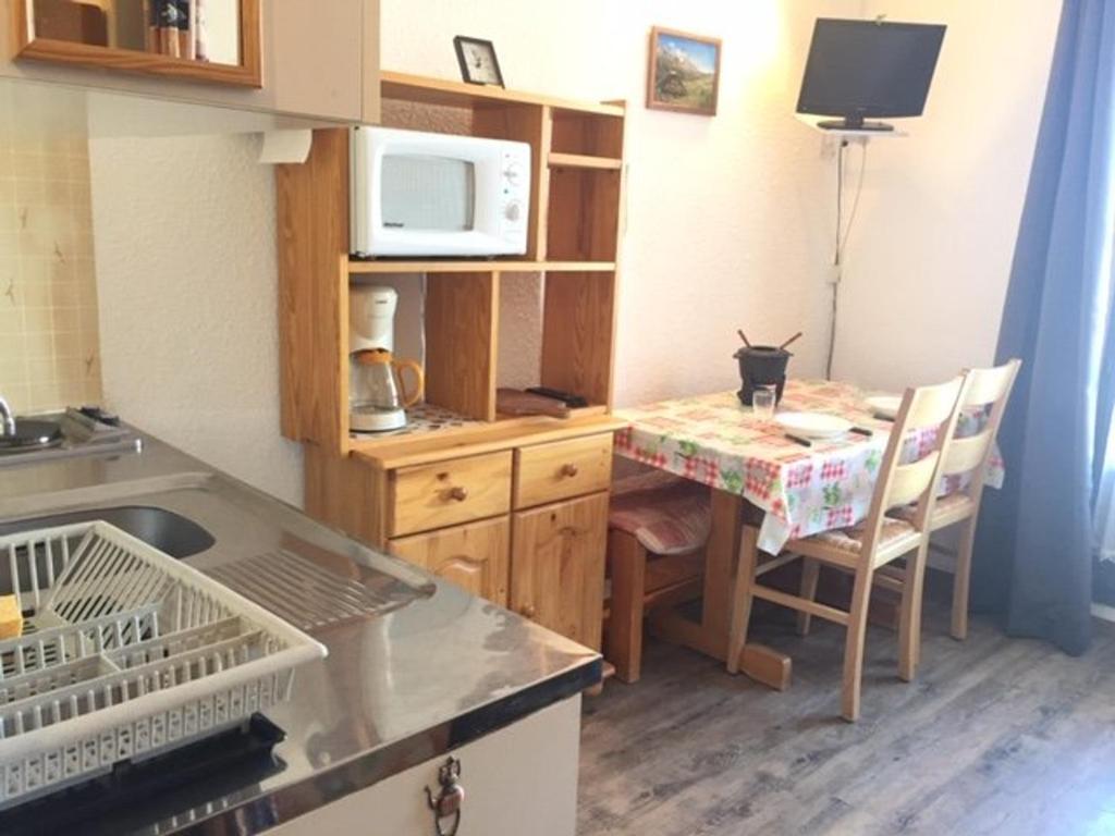 Studio calme pour 4 pers. à Risoul, proche pistes, animaux admis, parking gratuit - 2