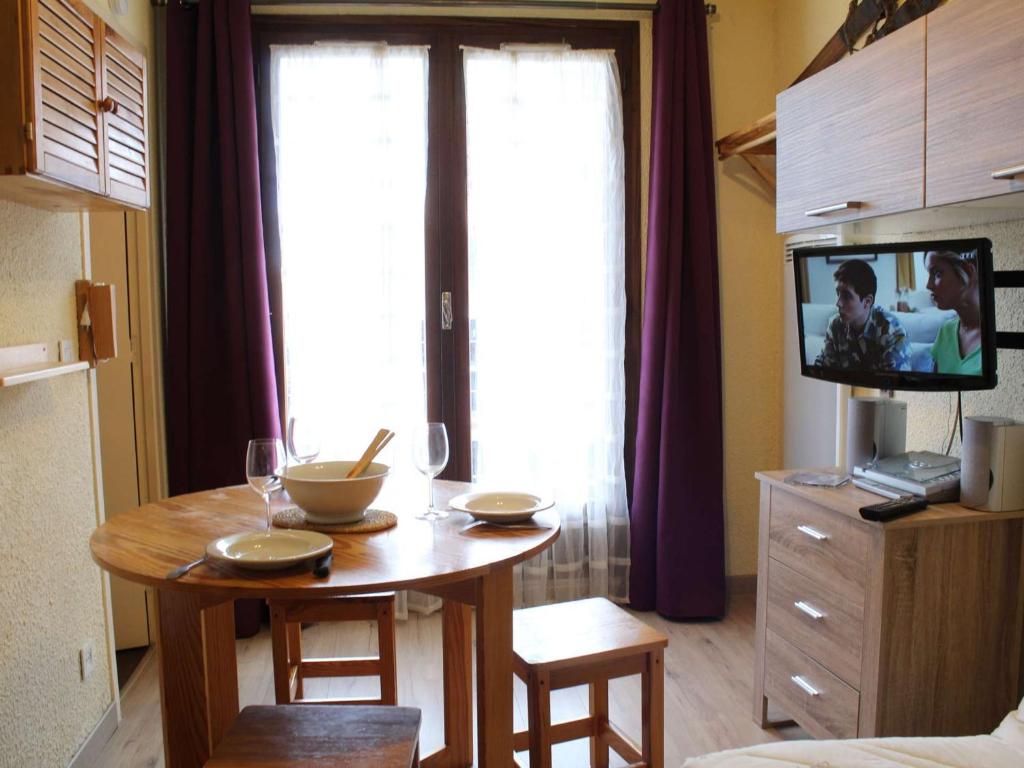 Studio cabine avec accès direct aux pistes, balcon, et piscine - 4 couchages, Risoul 1850 - 3