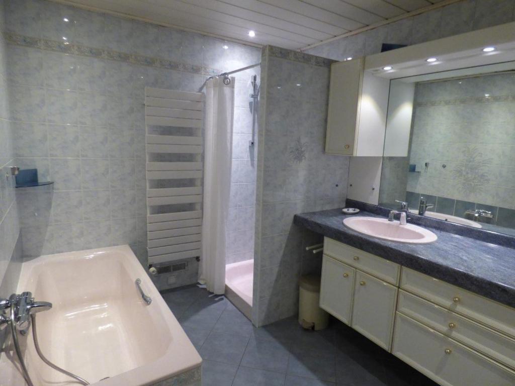 Grand T5 lumineux pour 11 pers. - balcon, cheminée, garage au Grand-Bornand - FR-1-458-137 - 4