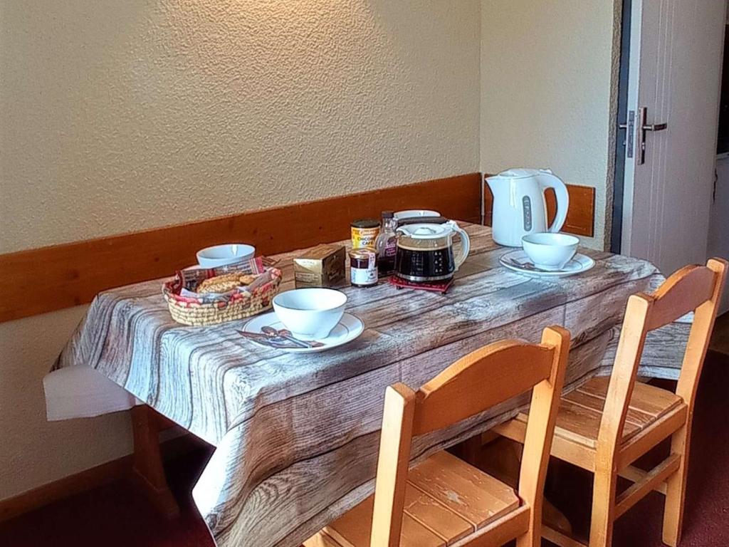 Appart 4 pers, skis aux pieds, balcon, kitchenette, TV - FR-1-545-24 - 4