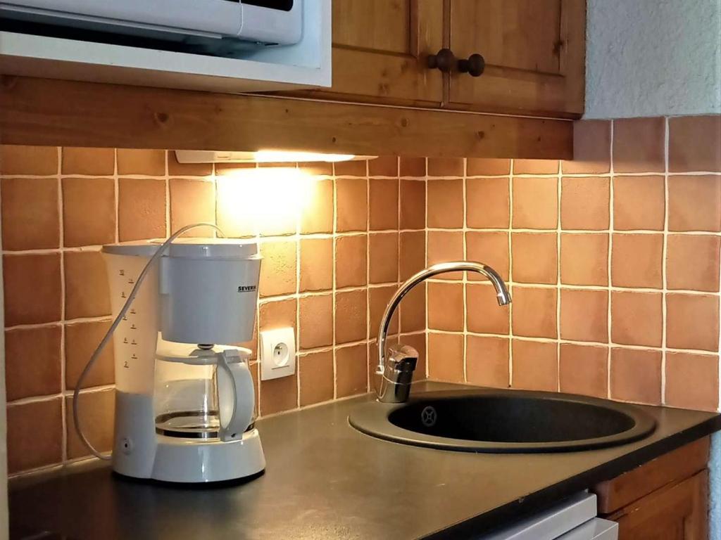 Appart 4 pers, skis aux pieds, balcon, kitchenette, TV - FR-1-545-24 - 5
