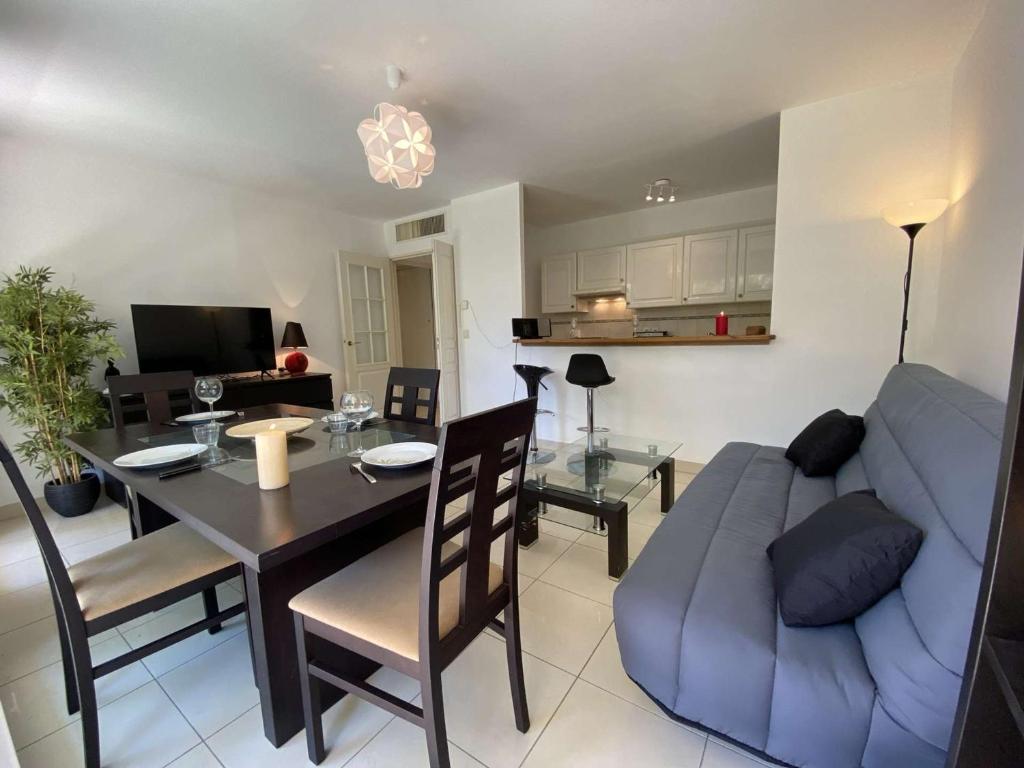 Appartement 3P avec Terrasse et Garage, à 10min des Plages de Juan-les-Pins - FR-1-252-171 - 3
