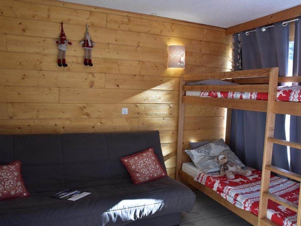 Studio rénové pour 3 au centre de Montgenèvre avec parking - FR-1-266-166 - 1