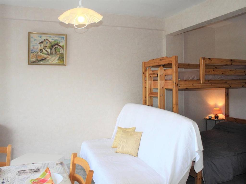 Studio Cosy avec Terrasse et Parking, à 30m de la Mer, Cagnes-sur-Mer - FR-1-252A-56 - 2
