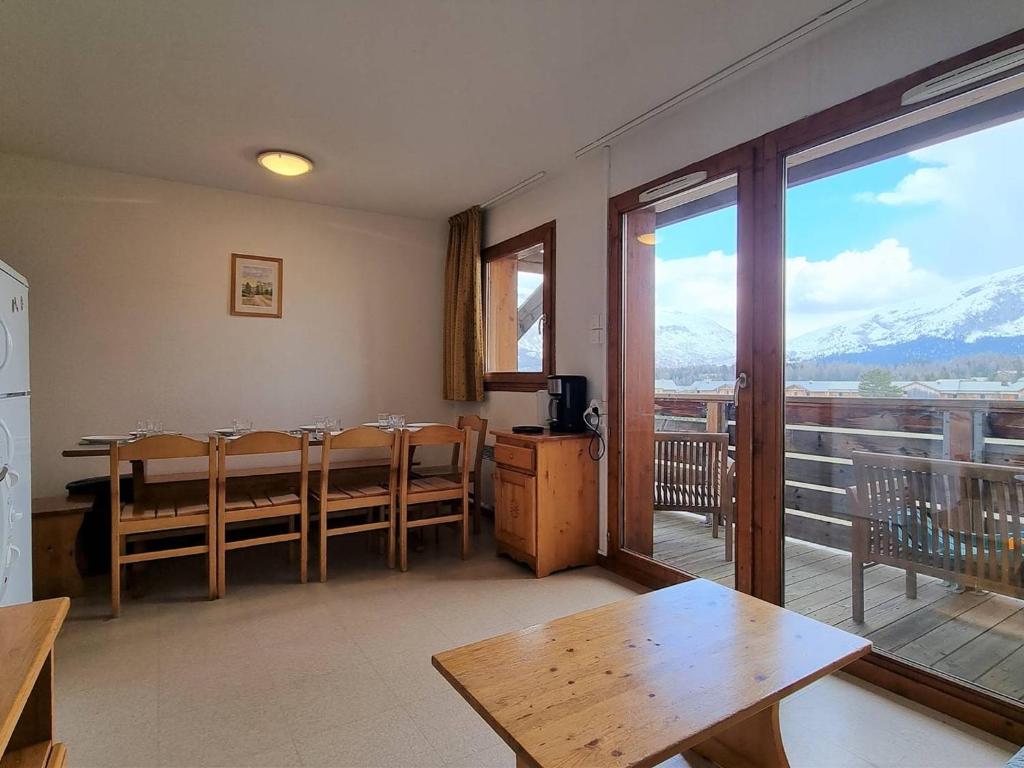 Appartement spacieux 4 pièces avec 3 chambres, balcon, proche télésiège à SuperDévoluy - FR-1-525-201 - 1