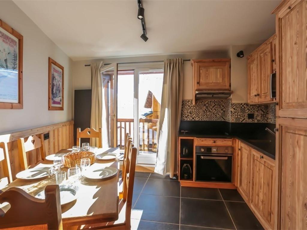 Chalet Triplex 75m² Val Thorens - 2 Chambres, 1 Cabine, Cheminée, WiFi, Proche Pistes et Commerces - FR-1-637-11 - 3
