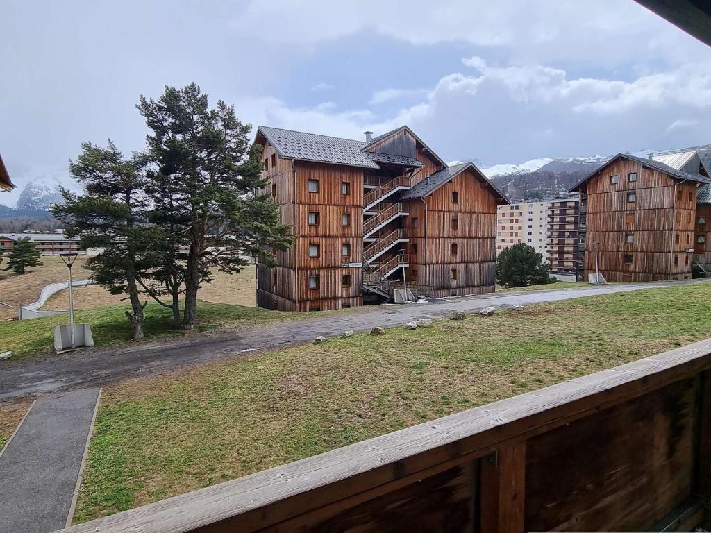 Appart 10 pers, 200m télésiège, balcon, ski, 3 ch - FR-1-525-216 - 3