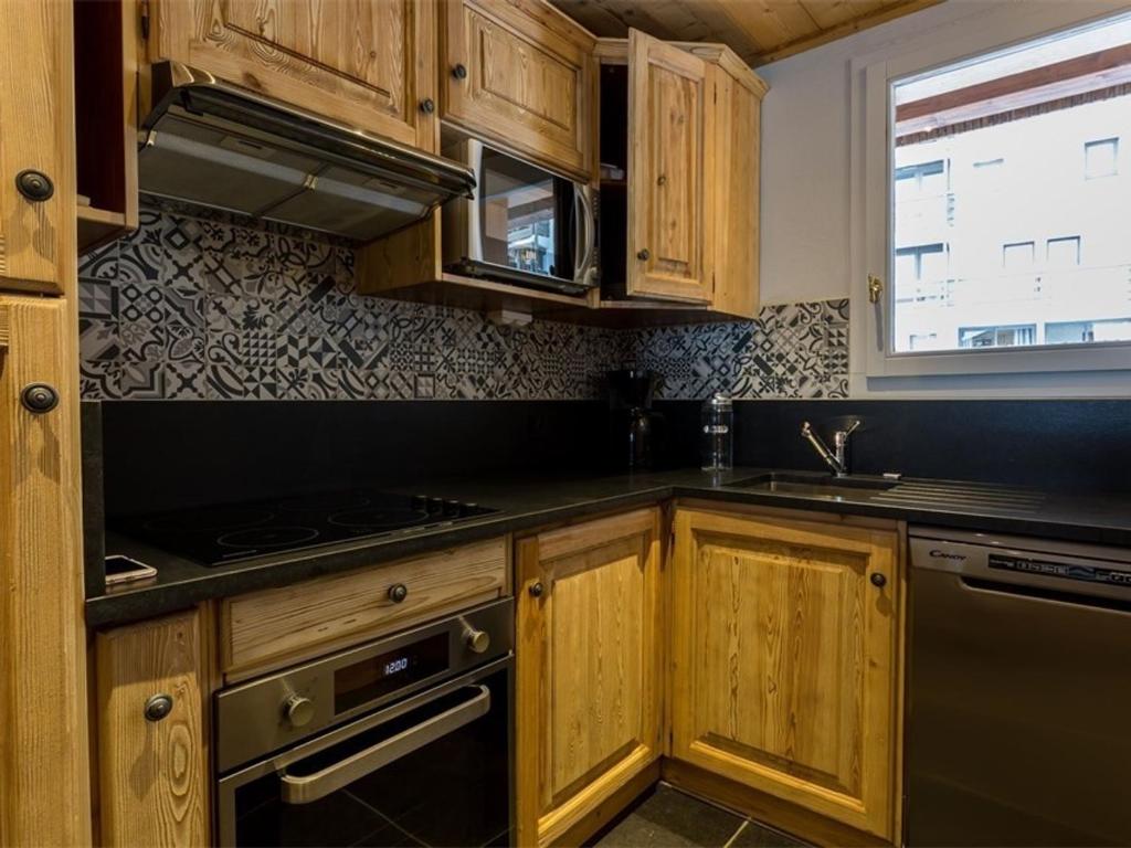 "Chalet Triplex 12 Pers à Val Thorens - 4 Flocons Or, Cheminée, WiFi, Proche Pistes et Commerces" - FR-1-637-10 - 4